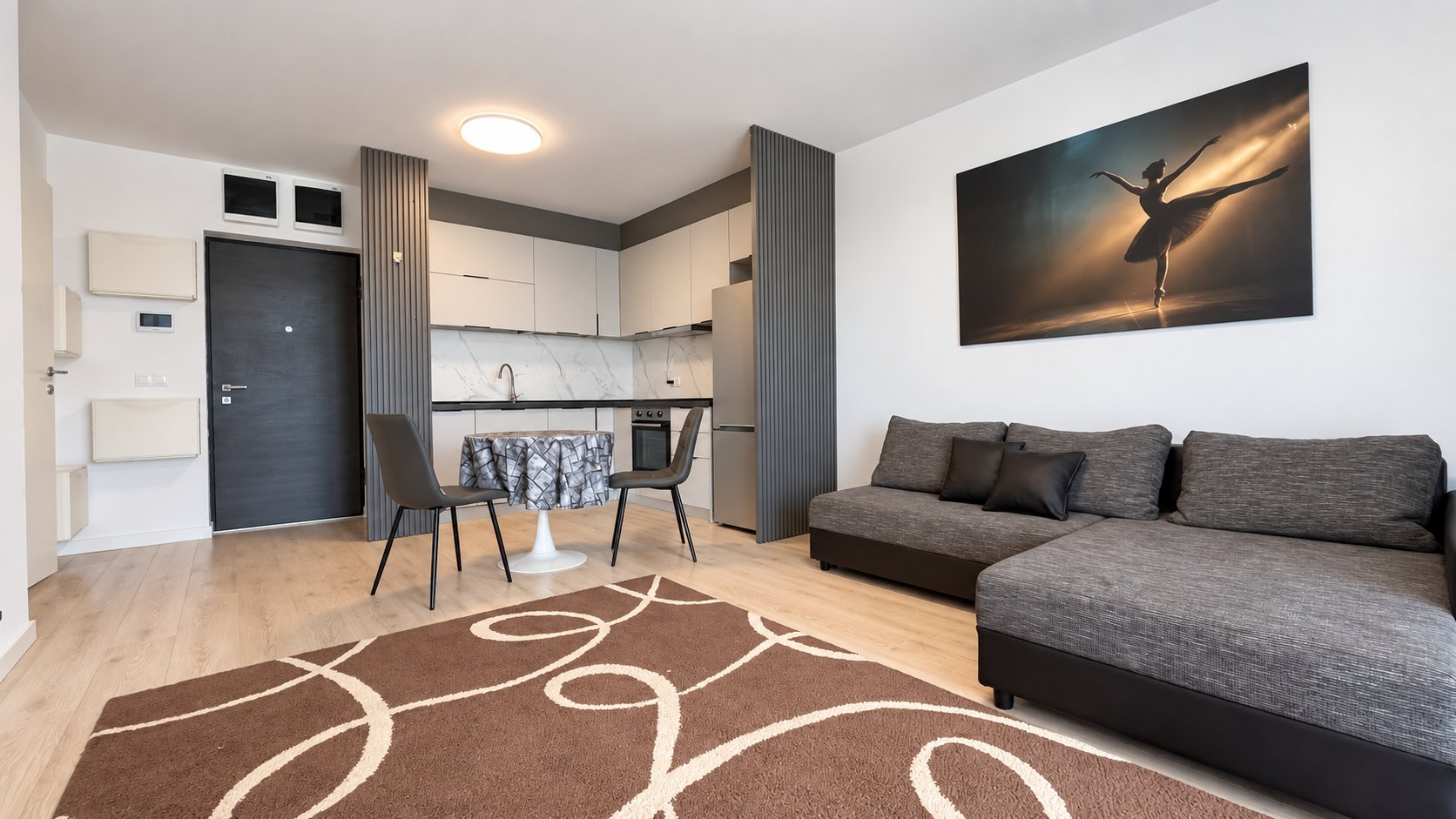 Prima închiriere Studio 2 camere - Vedere panoramică — fotografia 3