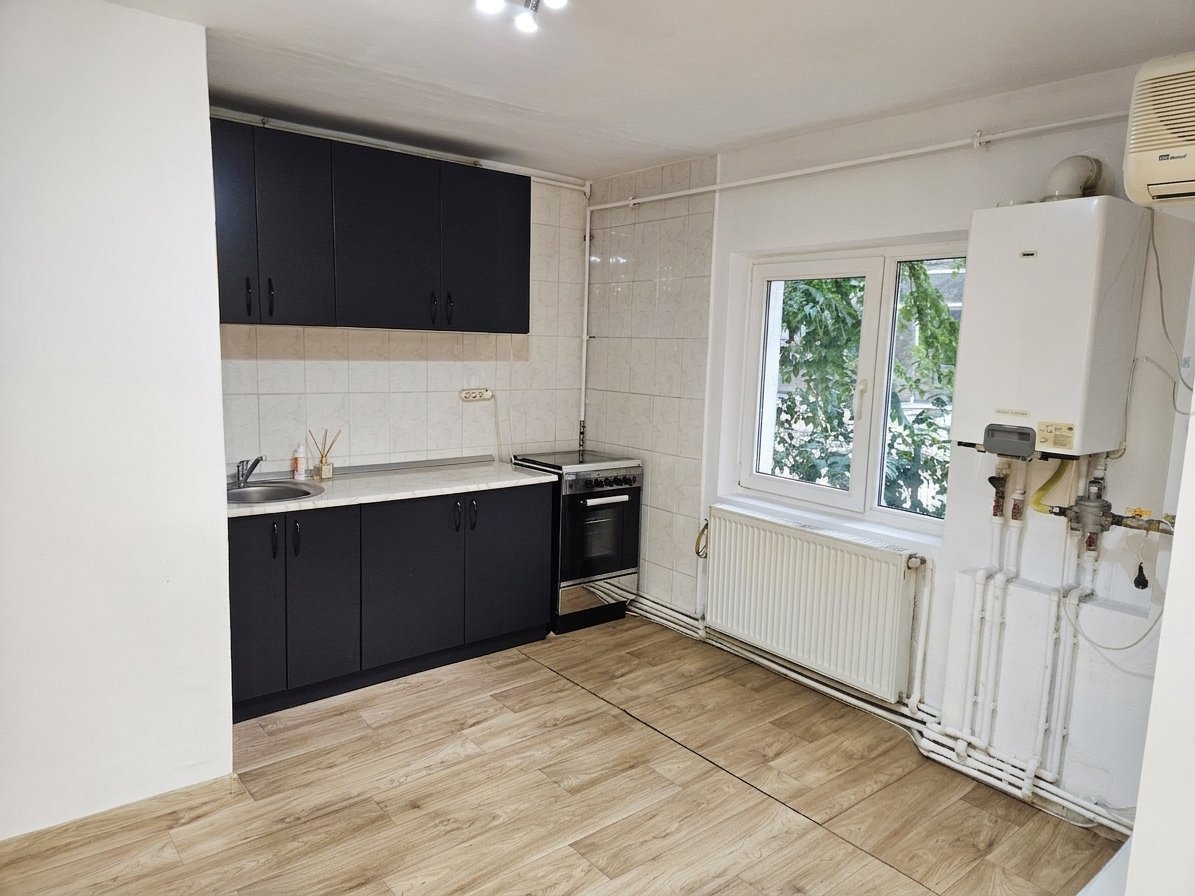 apartament 2 camere, parter, mall vitan — fotografia 3