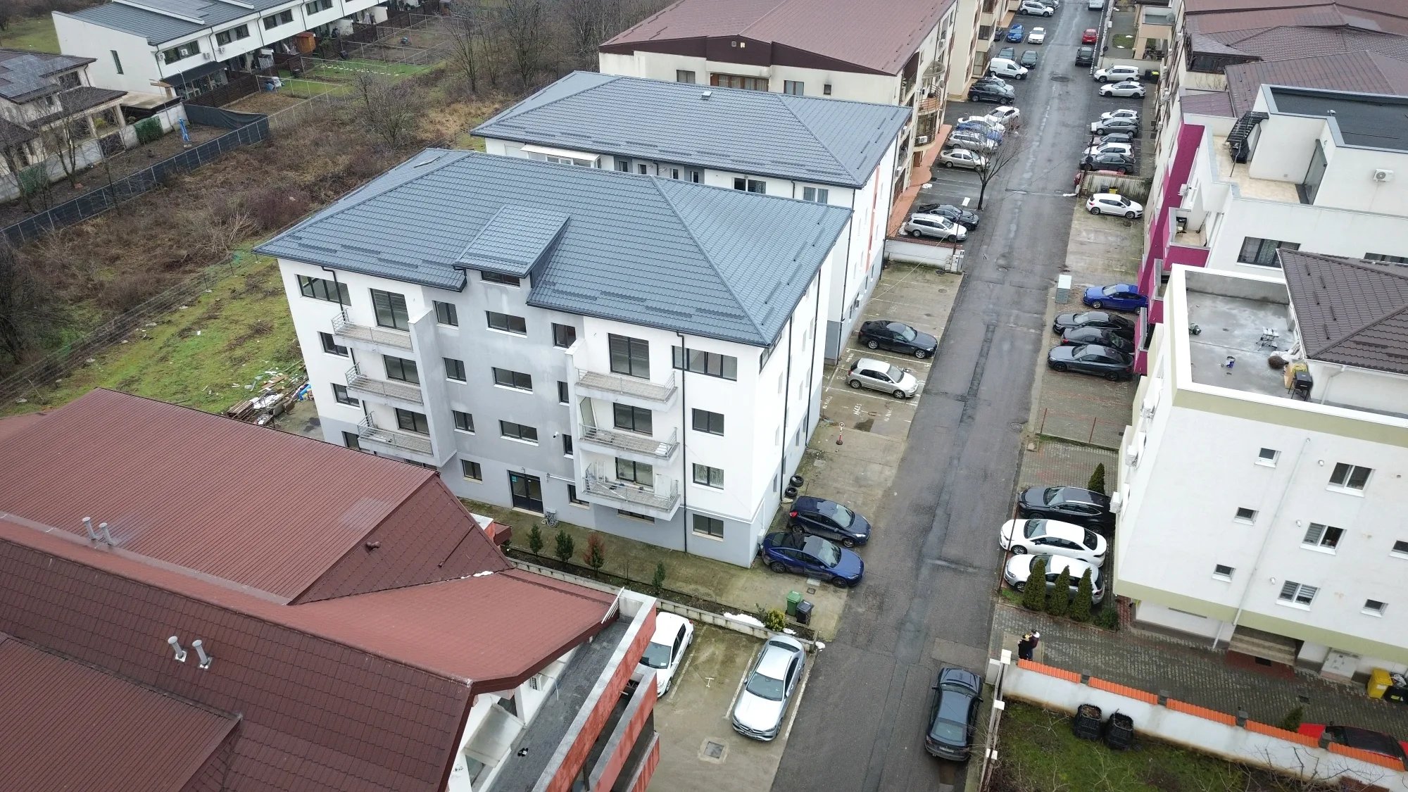 Bloc nou, Prelungirea Ghencea, etaj 2, 62.50 mp utili, cu parcare proprie — fotografia 2