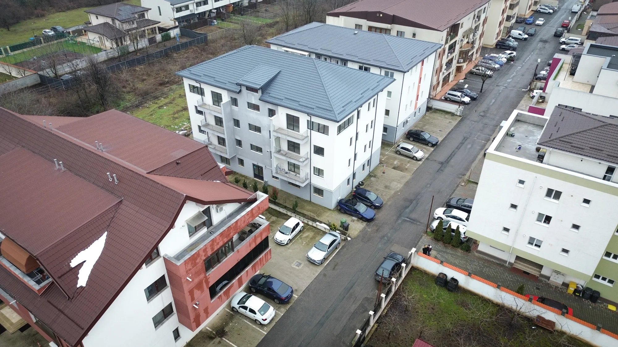 Bloc nou, Prelungirea Ghencea, etaj 2, 62.50 mp utili, cu parcare proprie — fotografia 3